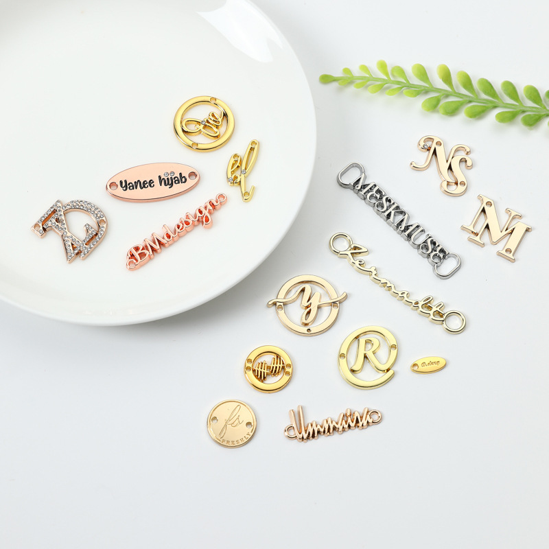 New Fashion Metal Sign English Strip Hanging Plated Diamond English Letter Clogs Bags Shoes and Socks Accessories New Fashion Metal Sign English Strip Hanging Plated Diamond English Letter Clogs Bags Shoes and Socks Accessories