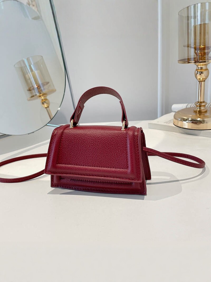 2026 nuevo mini pequeño viento ligero bolso de lujo bolso de hombro de mujer bolso de mochila simple bolso de viaje de moda