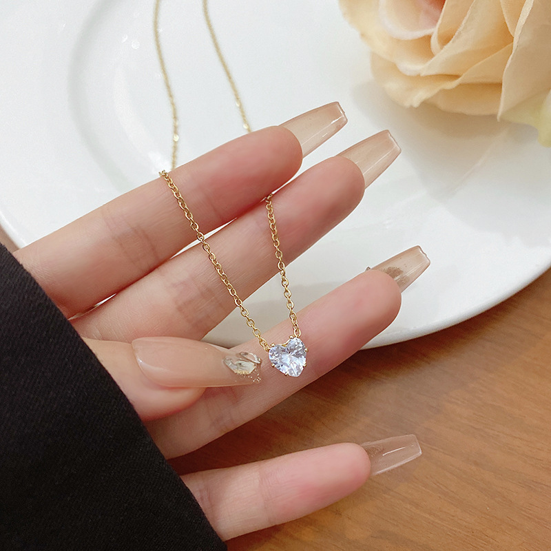 Elegant Style 304 Stainless Steel Water Droplets Heart Shape Diamond Pendant Necklace