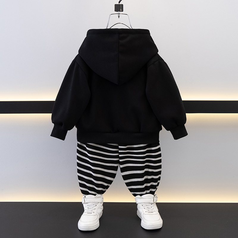 7724 Traje de primavera y otoño para niños 2025 nuevo traje para niños hermoso bebé con capucha de moda versión coreana de dos piezas de moda