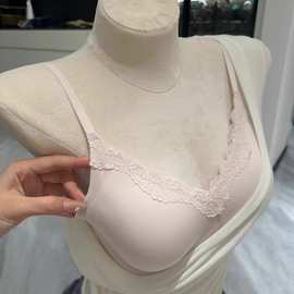 法式蕾丝无痕内衣女小胸聚拢无钢圈软支撑轻薄舒适背心式文胸罩