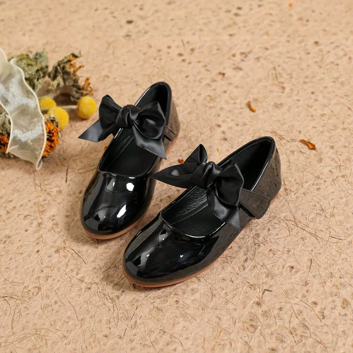 Трансграничная внешняя торговля Корейская версия темпераментного банта на мягком фоне