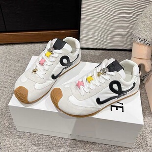 26�¿��_�җ��ͬ���ӖЬŮ��H��r�����e�ٴ������Ƥ����ЬŮ