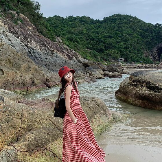 Seaside Holiday Red Plaid Dress Women's Summer New Sleeveless Vest Slimming Long Dress Beautiful