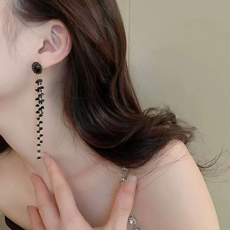 Серебряные игольчатые, черные модные длинные серьги