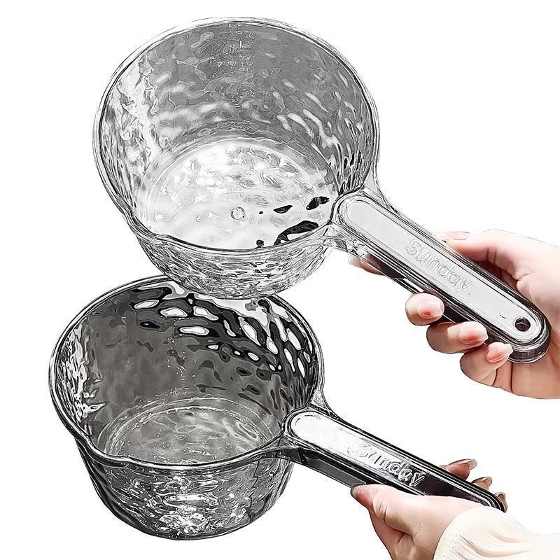 Household Water Scoop, Unbreakable, Deepened and Thickened, Long Handle, Large Size, Transparent Plastic Water Ladle for Bathing and Washing Hair