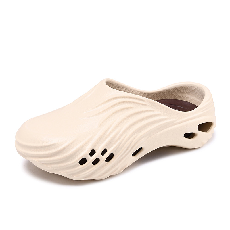 Zapatos con agujeros alienígenas para hombres en verano, zapatillas Baotou, sandalias y zapatillas de playa de alto grosor elástico para hombres de talla grande transfronteriza