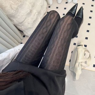 ��ϵ���w���θ��黨�Q�y���Z�q�Bѝ�m����͹��Ứ�@�ݴ���mѝŮ