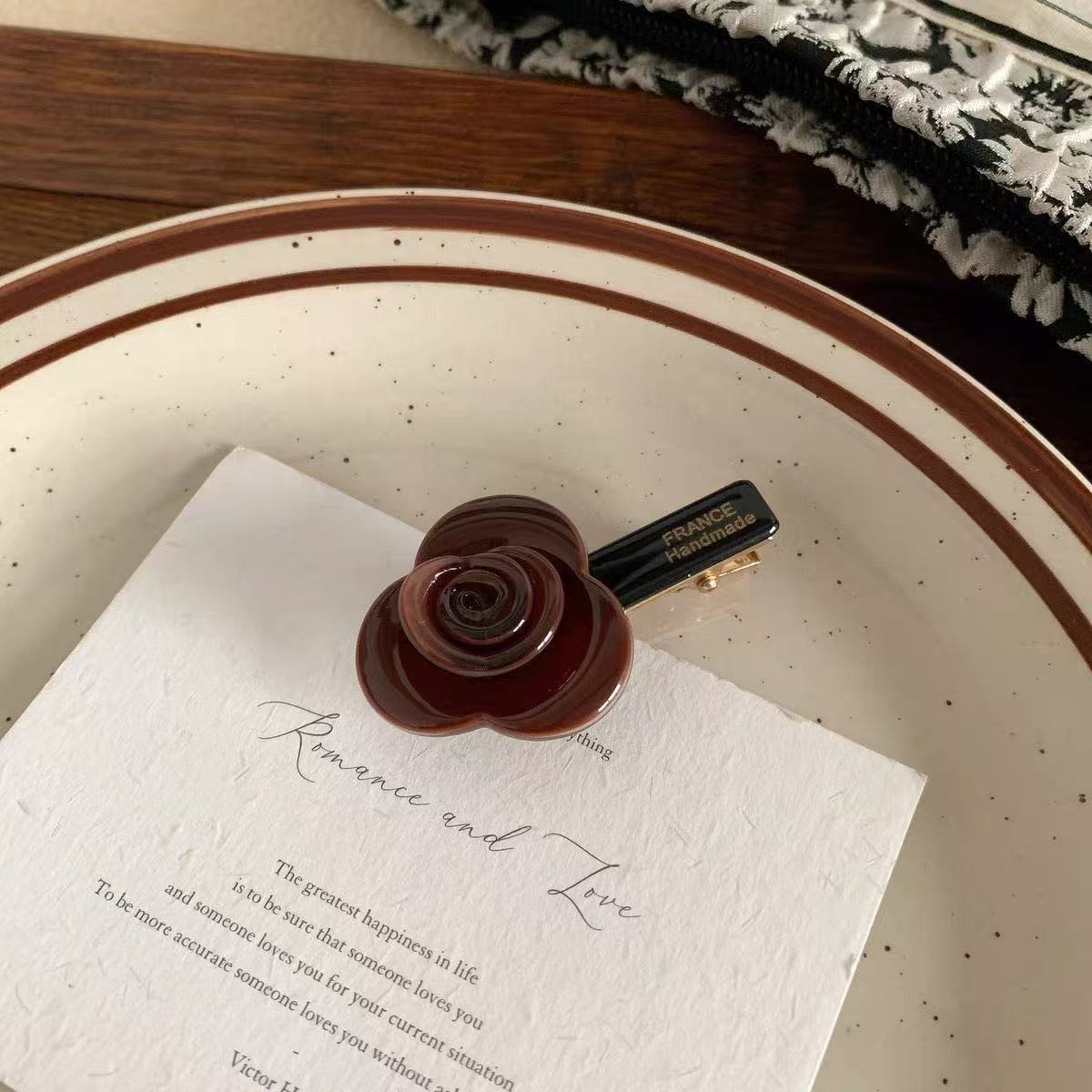 A4 - 아세테이트 옆머리핀 - 장미꽃 - 다크 브라운