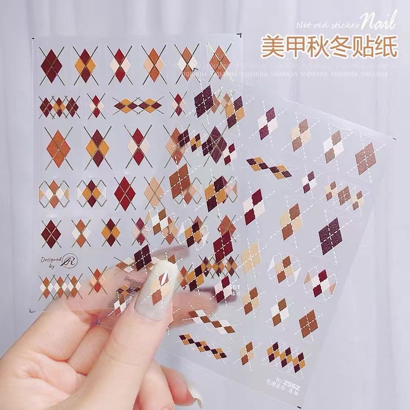 El otoño y el invierno de alivio de Diamantes A Cuadros pegatinas de uñas de color marrón decoraciones adhesivo Delgado resistente calcomanías de uñas al por mayor