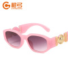 Retro glasses solar-powered, metal decorations, sunglasses, European style, suitable for import