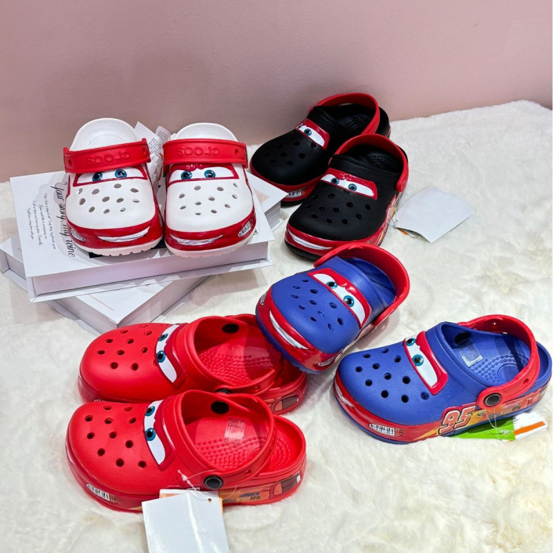 Croos New Kidsren's Crocs 95 Car Mcqueen Boys and Girls Shoes Comfortable Beach Sandals Baotou Slippers