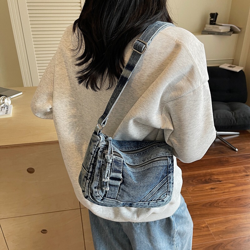 Cross-Border Denim Bag for Women 2025 New Fashion Retro Multi-Pocket Shoulder Bag Commuter Large Capacity Crossbody Bag Cross-Border Denim Bag for Women 2025 New Fashion Retro Multi-Pocket Shoulder Bag Commuter Large Capacity Crossbody Bag