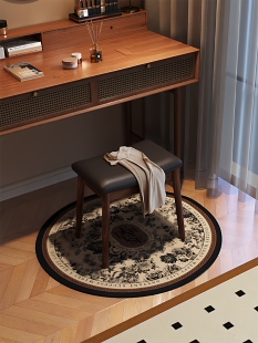 �R�����й��L��ľ��y��Ů�����һ��y�������p�ݸм���С����