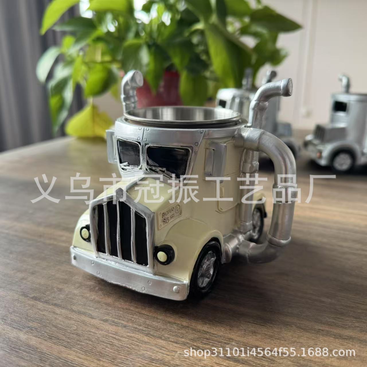 Camión de copa - blanco plateado