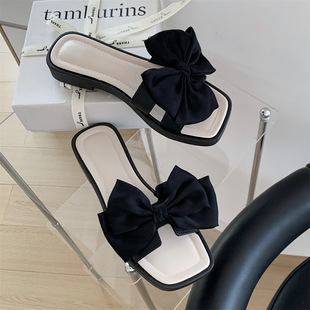 Ů�ļ��¿������Y��߅ɳ��Ь���e�r����Ů�L�⴩ƽ��һ����Ь