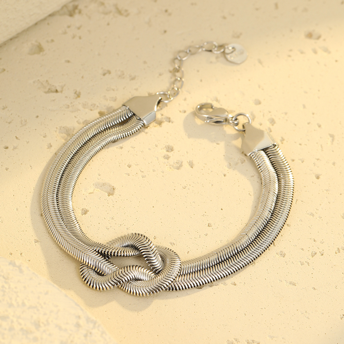 All Seasons Season PVD Coated Real Gold Plated Solid Color Knot 304 Stainless Steel Modern Style Classic Style Waterproof Non Tarnish 304 Stainless Steel Bracelets
