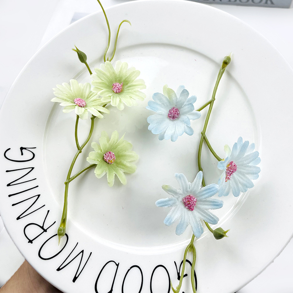 Simulación de 3 dientes de hierba margarita flor de núcleo DIY seda flor de tocado accesorios de material de flor de fijación floral salón de bodas ornamentos