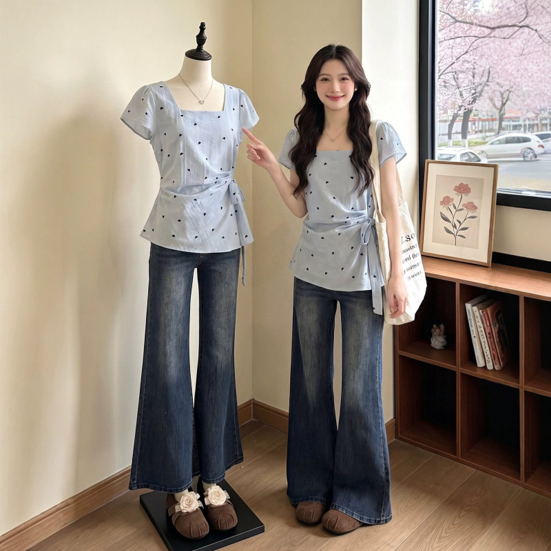 Blue Square-Neck Short-Sleeved Shirt for Women 2026 Summer New Style Age-Reducing Tie-Waist Short-Sleeved Top A11835-1 Blue Square-Neck Short-Sleeved Shirt for Women 2026 Summer New Style Age-Reducing Tie-Waist Short-Sleeved Top A11835-1