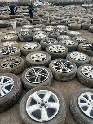 Vehicle tire Tires 89% New 175