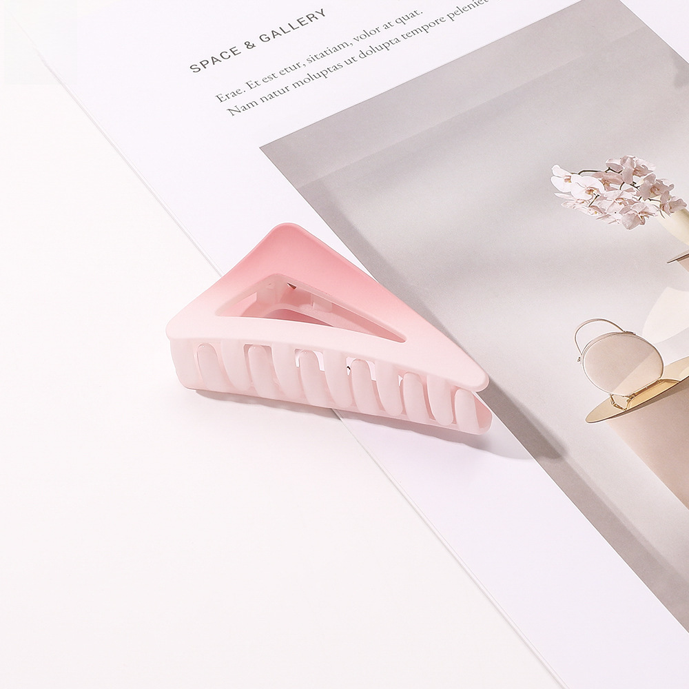 Qiyue határokon átnyúló színátmenetes hajtű matt fogócsat édes női cápacsat hajcsat hajkiegészítők nagykereskedelemben_voghion.com