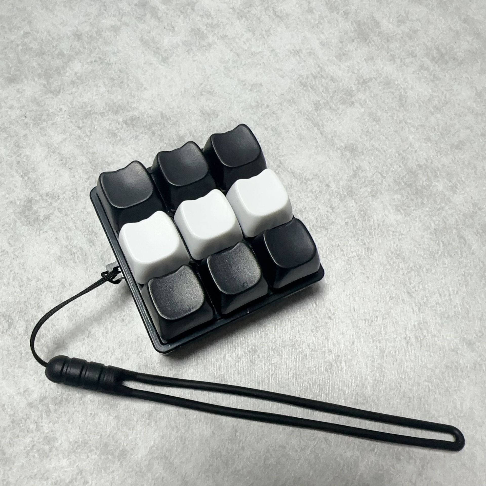 Cross-border Round Cap Decompression Button 9-key Switch Tester Keyboard Cat Keychain Finger Squeeze Stress-relief Toy_voghion.com