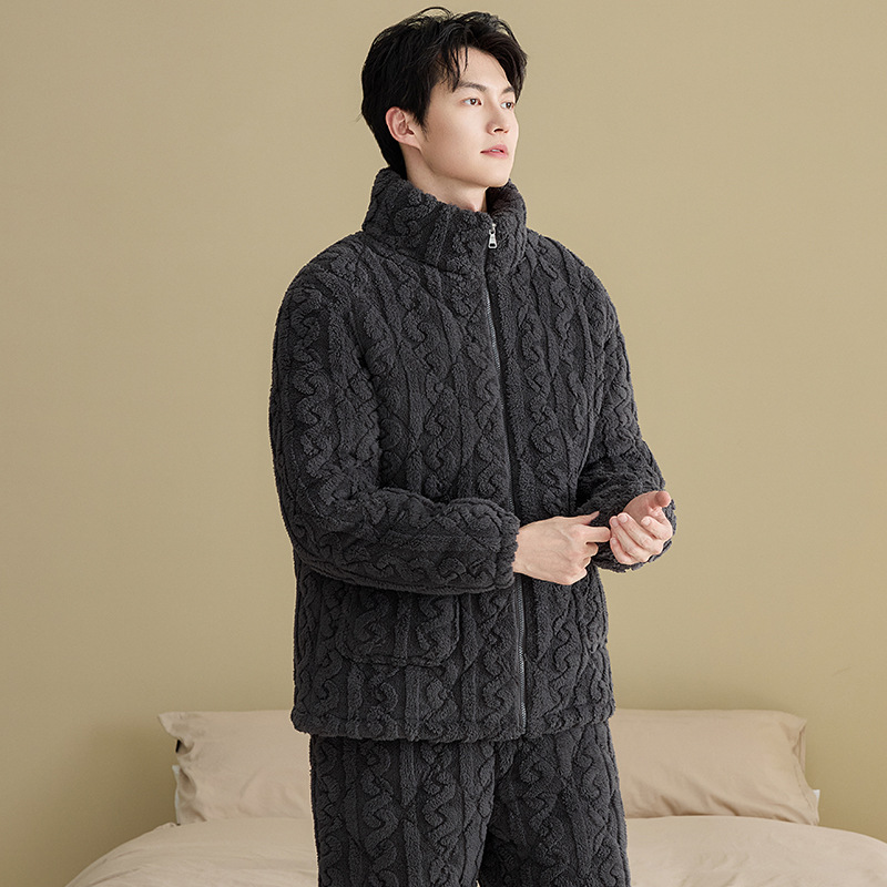 Winter Pajamas for Men, Coral Velvet Three-Layer Quilted Jacket, Fleece-Lined, Thickeneded, Warm, Simple Pajamas That Can Be Worn Outside as Home Clothes