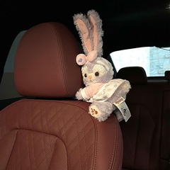 星黛露の車の置物の車の上で車の人形の車の車内の装飾品の女性はテスラに適用します。