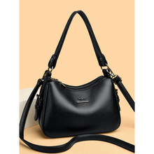 袋鼠女包2024新款妈妈包大容量百搭单肩斜挎包中老年包包女真皮包