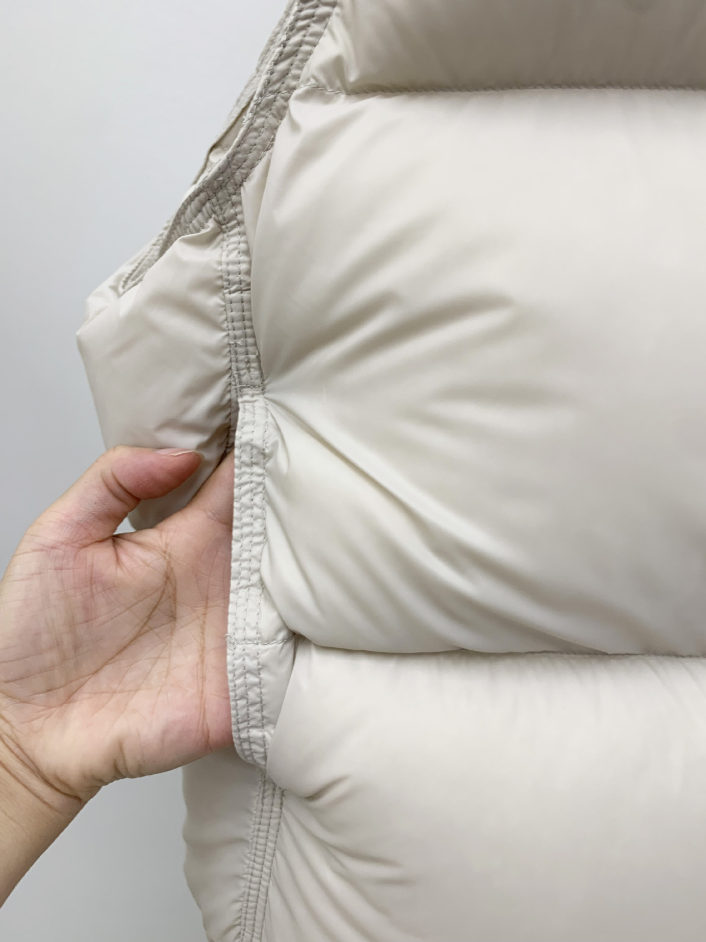 Chaqueta de plumas sin mangas con cuello alto y cuello alto de pato blanco para mujer, estilo coreano, holgada, versátil, ideal para otoño e invierno. Abrigo cálido._voghion.com