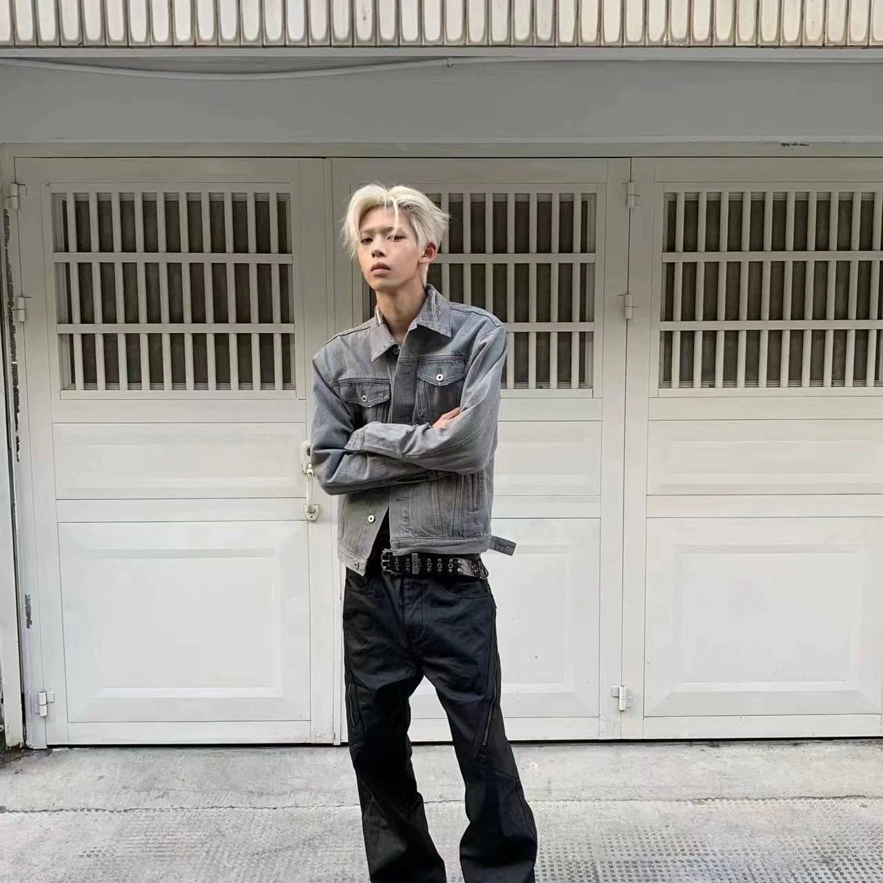 Neue amerikanische Vintage-Silhouette, Distressed Washed Denim mit Designgefühl, kurze Jacke für Männer_voghion.com