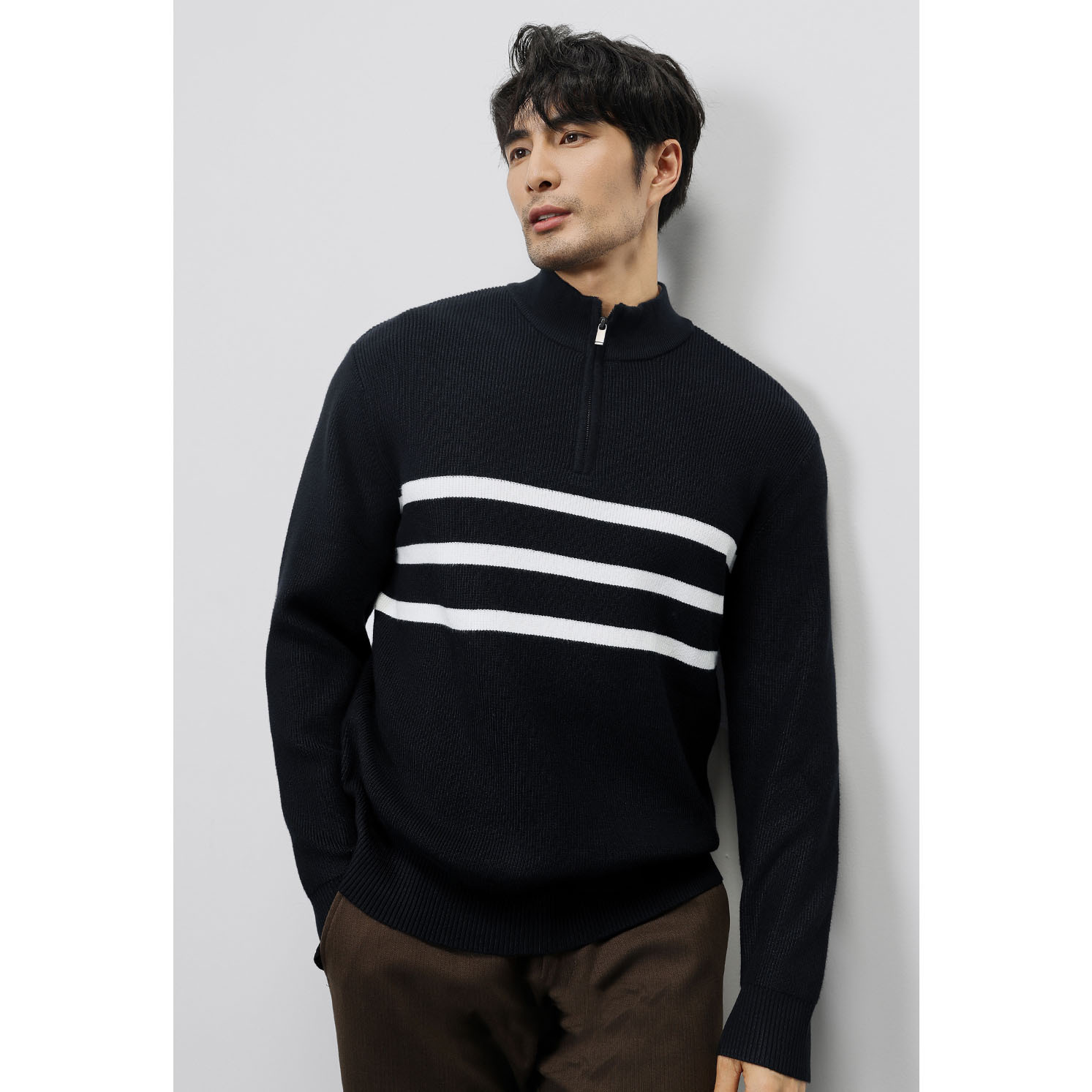 Men’s Semi-Zip Knit Sweater | Striped Business Casual Pullover With Breathable Fabric (Black/White, M-XXXL)_voghion.com
