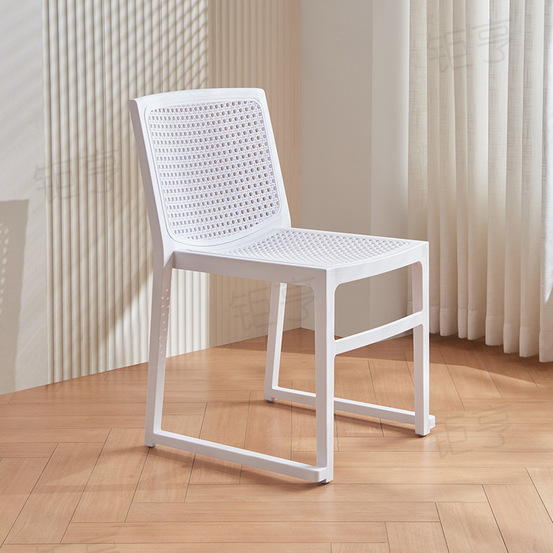 Silla de caña de plástico PP estilo nórdico silla de comedor de caña balcón al aire libre silla de plástico respaldo