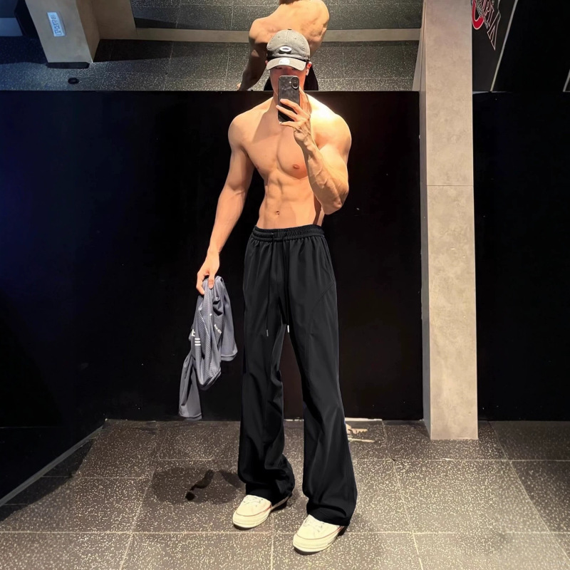 Black Quick-Dry Fitness Pants for Men, Spring and Summer Thin Ice Silk Sports Casual Pants, Cleanfit Straight-Leg Flared Pants Black Quick-Dry Fitness Pants for Men, Spring and Summer Thin Ice Silk Sports Casual Pants, Cleanfit Straight-Leg Flared Pants