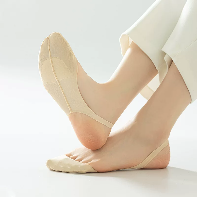 Невидимые летние тонкие носки из sponge silk с эффектом подъема