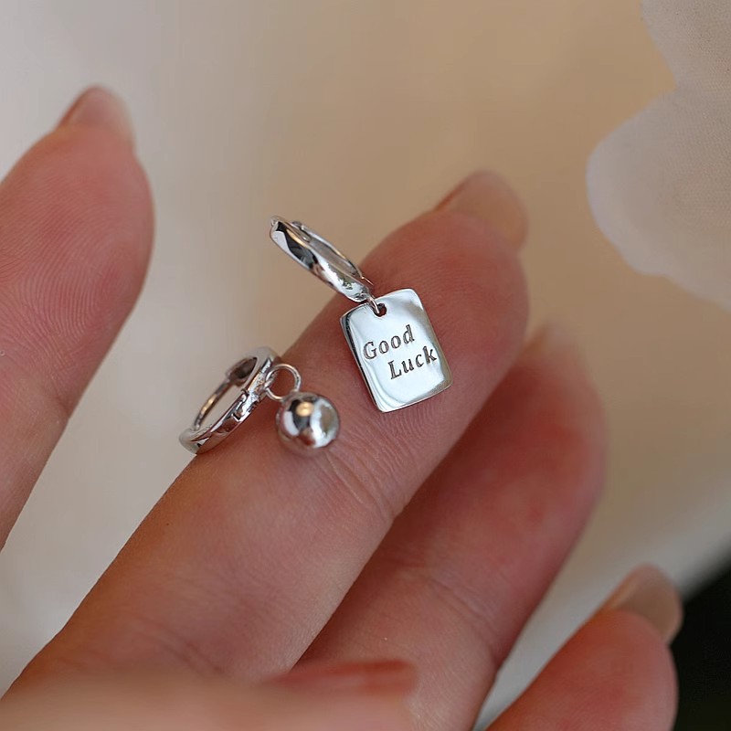Minimalist Sunrise Letter Hoop Earrings Asymmetrical Gold Style_voghion.com