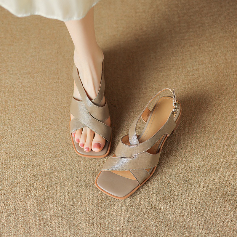 Sandal La Mã da cừu đan sọc rộng gót thô hở ngón — Màu camel
