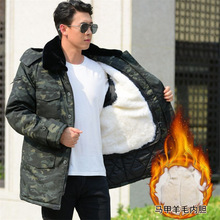 批发冬季加厚保暖 暗叶迷彩羊皮毛内胆皮袄 大衣 男中款大衣