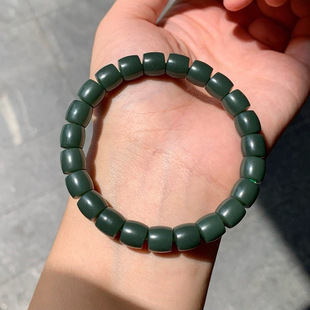 Jin Yutang Xinjiang Hetian Jade Elaeagnus angustifolia Green Straight Cut Bracelet Natural Light Photograph Optimizing Xinjiang Material Color Uniform