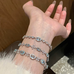 クリアソルトレイクブレスレット、ライトラグジュアリー、ニッチ、絶妙、ハイエンドジュエリーデザイン、女の子向けの人気の妖精のようなサマーアクセサリー