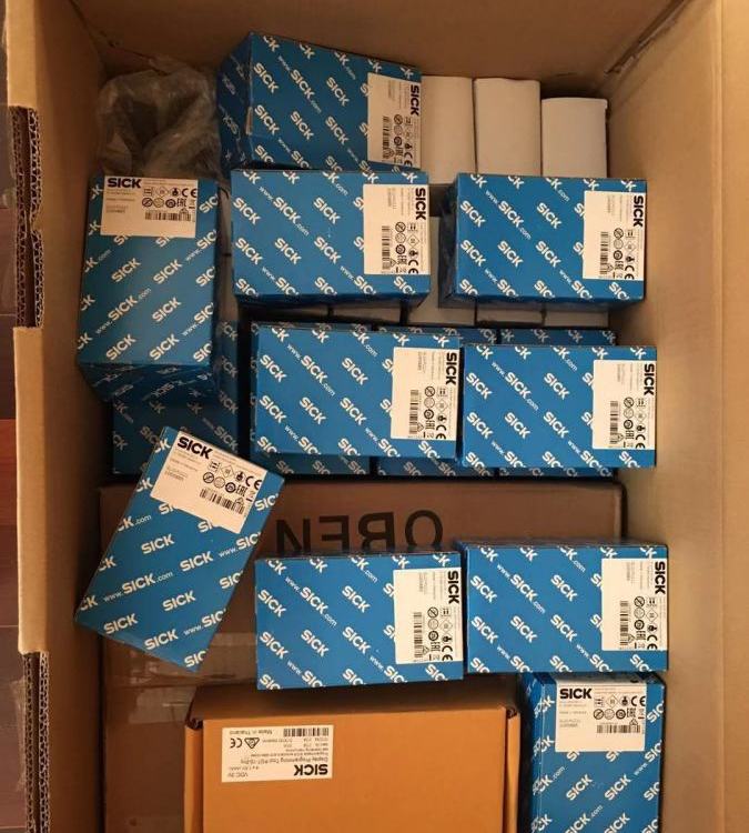 德国SICK激光距离传感器1057657 DL35-B15552西克中量程测距仪