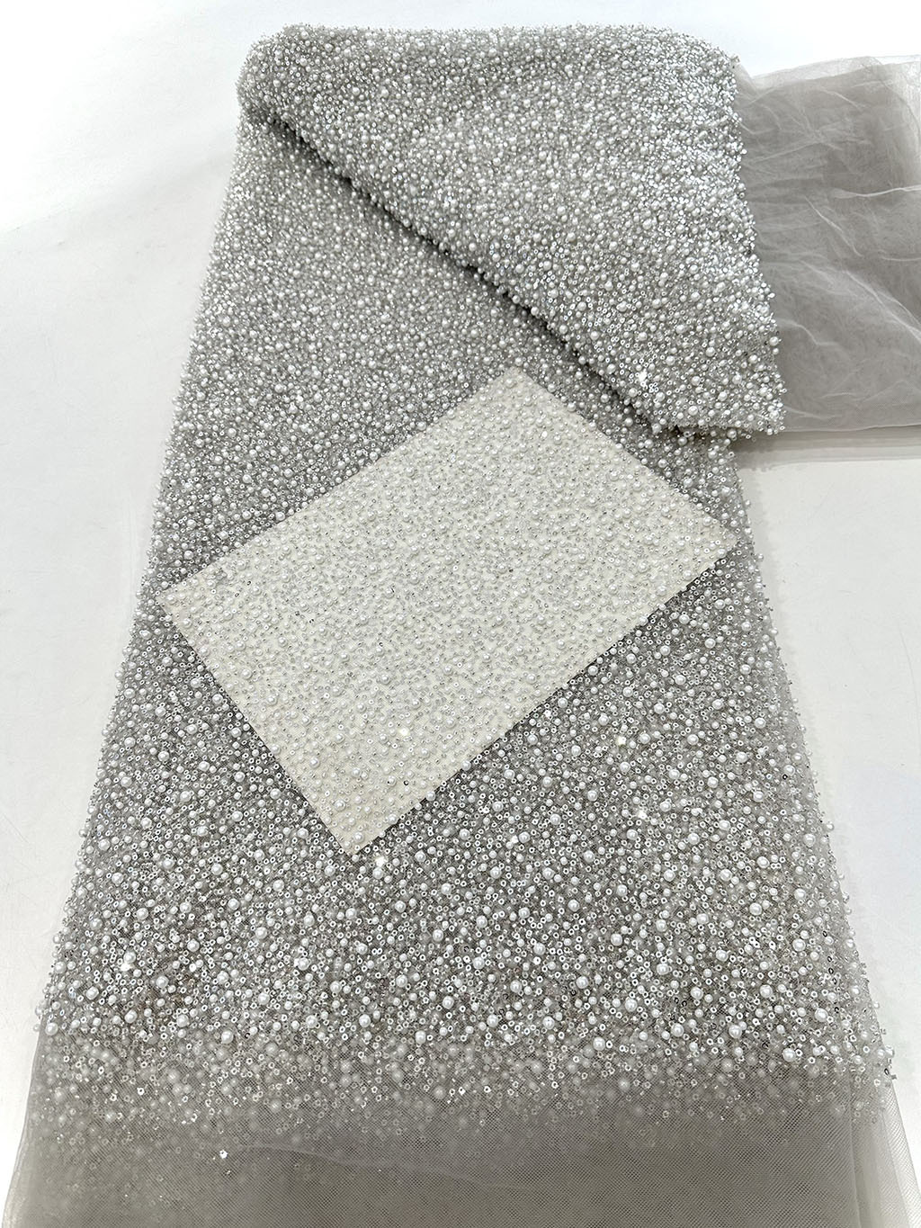 Tela de bordado con cuentas y lentejuelas, resistente y de alta densidad, para vestido de novia, vestido de noche, traje de espectáculo, bordado de lentejuelas en malla