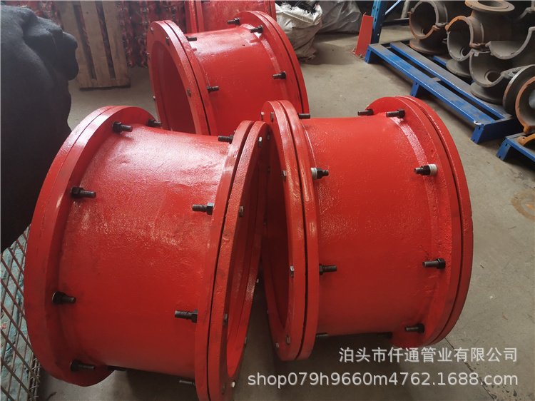 连接双向接头 铁管PE管通用双向接管 质量厂家P100 160 200 300