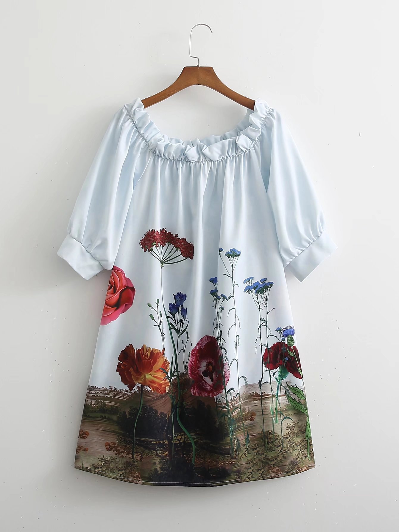 vestido suelto con estampado de flores y borde de hongo con mangas abullonadas NSAM128757