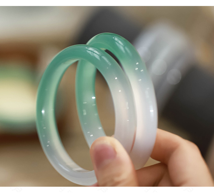 반산수옥옥 팔찌 어린 소녀 팔찌 얼음색 옥색 둥근 막대