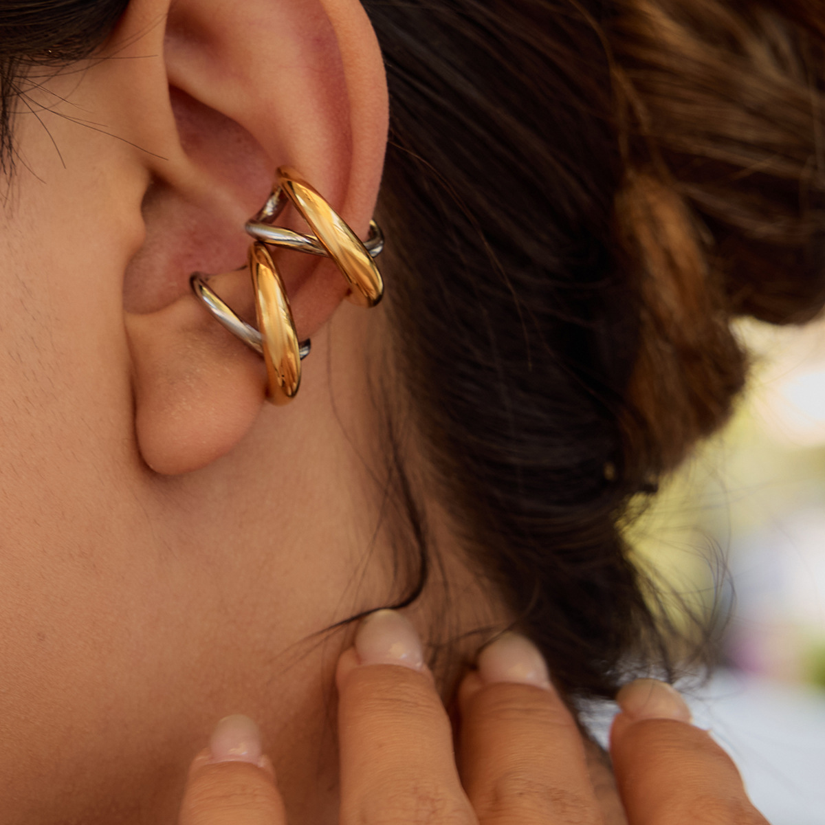 Clip de oreja de perla de acero inoxidable Jieding Pendientes de lujo ligero de alta calidad sin decoloración Accesorios de oreja de acero de titanio Earrings transfronterizos