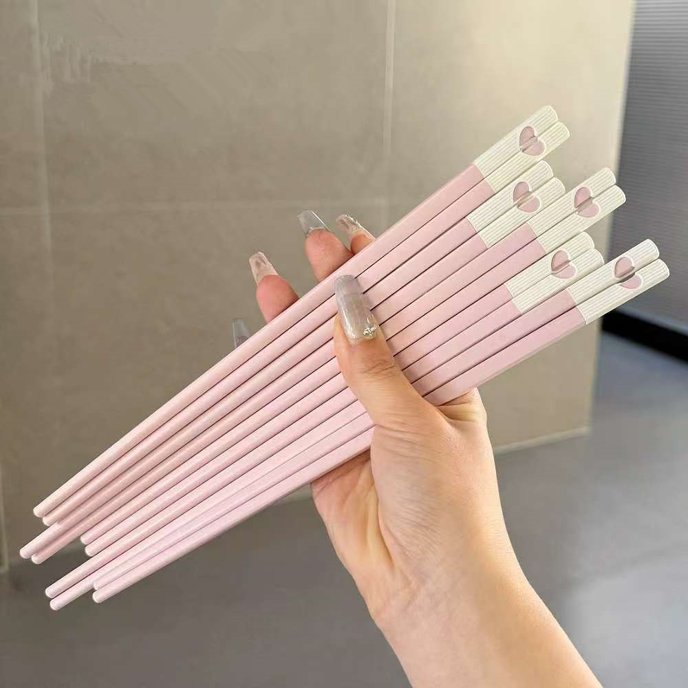 Light Luxury High-End Cute Pink Heart-Shaped Plastic Chopsticks, Dishwasher Safe, Household Tableware Chopsticks, Non-Slip Chopsticks
