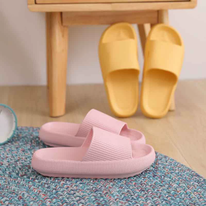 Новые сандалии и тапочки на толстой подошве, женские летние домашние Тапочки для ванной, мягкие домашние тапочки оптом, поколение волос