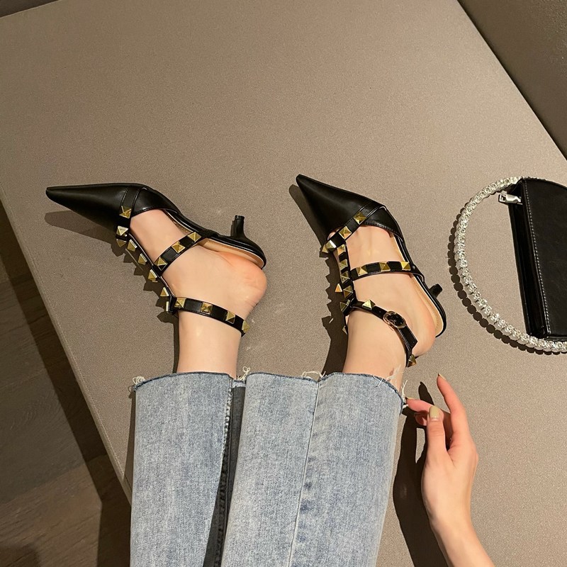 pointed rivet high heel buckle sandals  NSCA38266