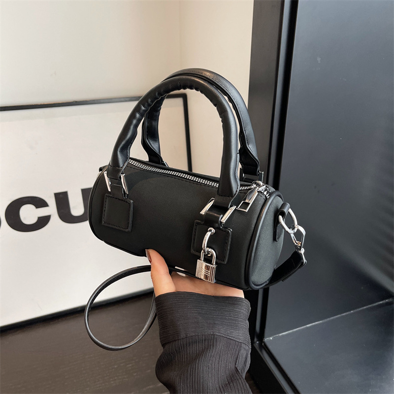 Small American style handbag for women in 2024, new fashionable and versatile crossbody bag, handheld frosted Boston_voghion.com